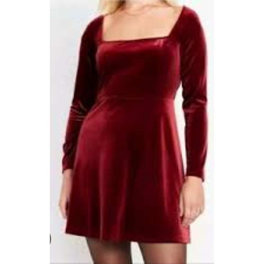 Old Navy Red Burgundy Velvet Square-Neck LS Mini Dress Stretch M NWT
